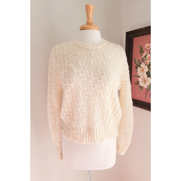 80s Ivory Pointelle Knit Crew Neck Long Sleeve Open Knit Neutral Vintage Sweater - Picture 12 of 14